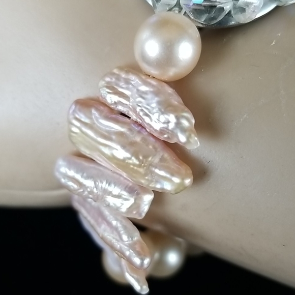 NWT Hand Crafted Repurposed Vintage Crystal Freshwater Pearl Bracelet - Picture 11 of 16